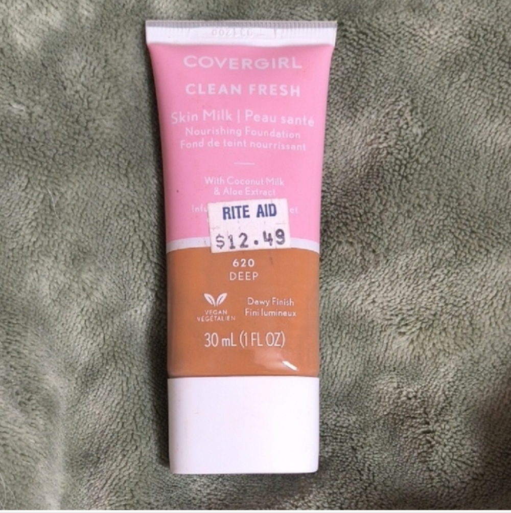 *4 for $28* 620 Deep CoverGirl Clean Fresh Skin Milk